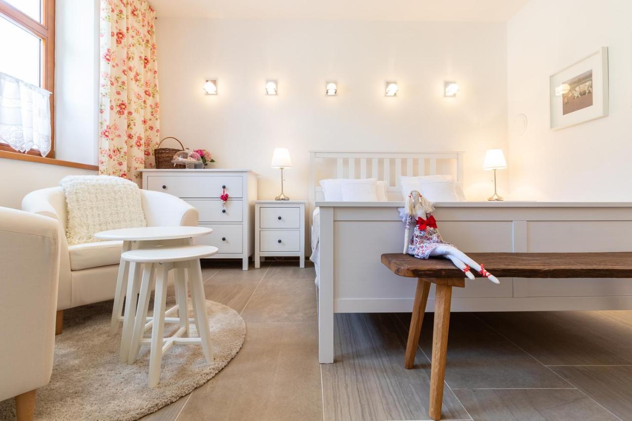 U Starenky Apartment *